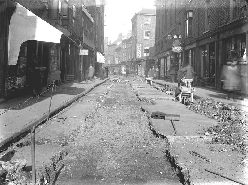 Laying of drains in Church Street, 20 March 1924.