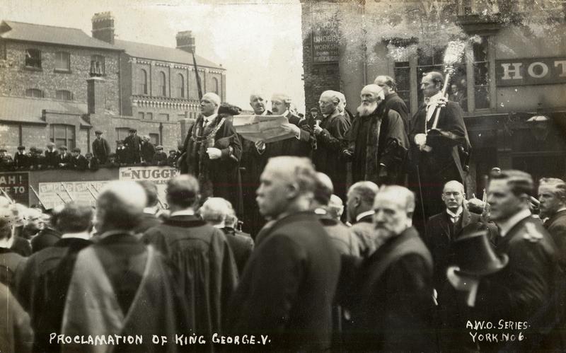 The Civic Party at the south end of Pavement for the Proclamation of King George V, 10 May 1910.