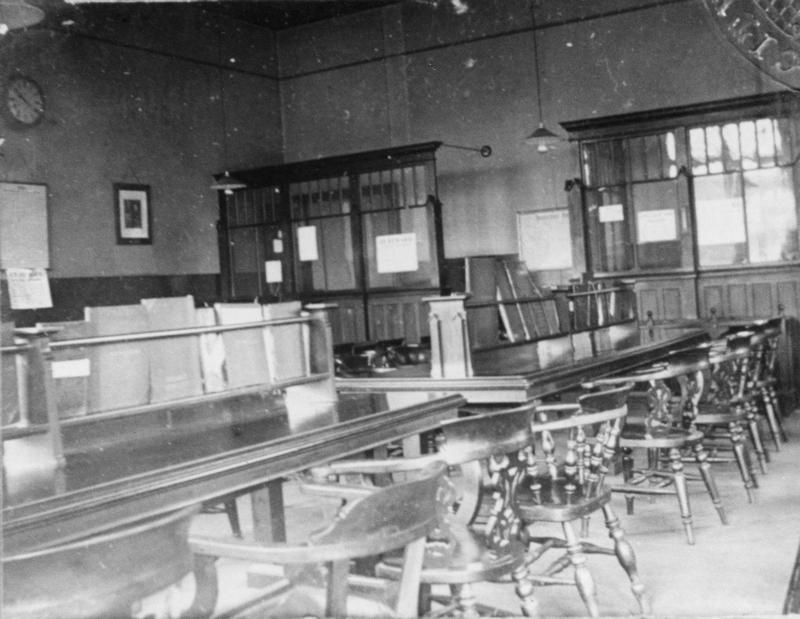 The magazine room in the Clifford Street Public Library, 1900s.