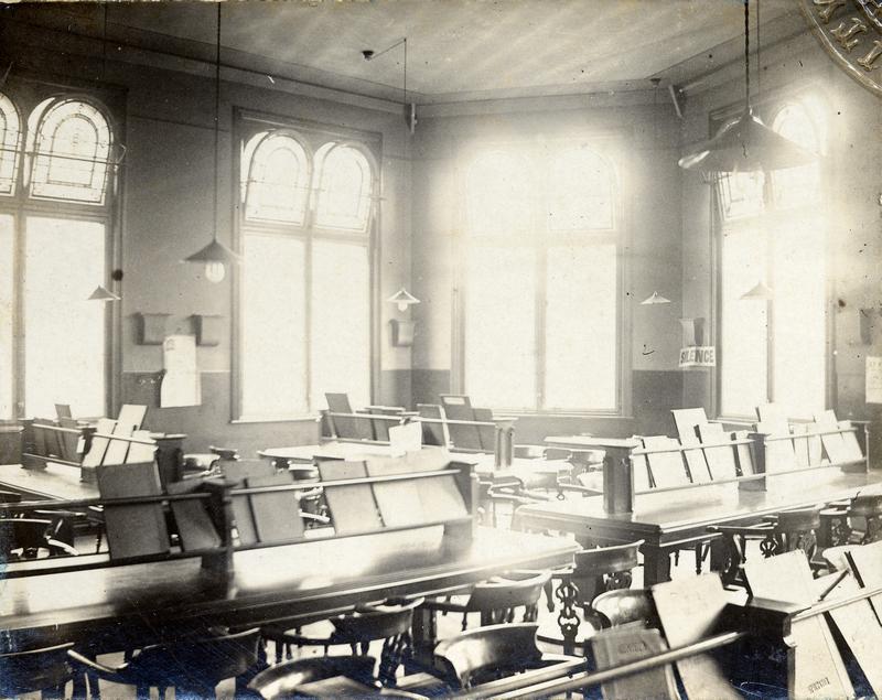 The reading room at Clifford Street Public Library, 1910.